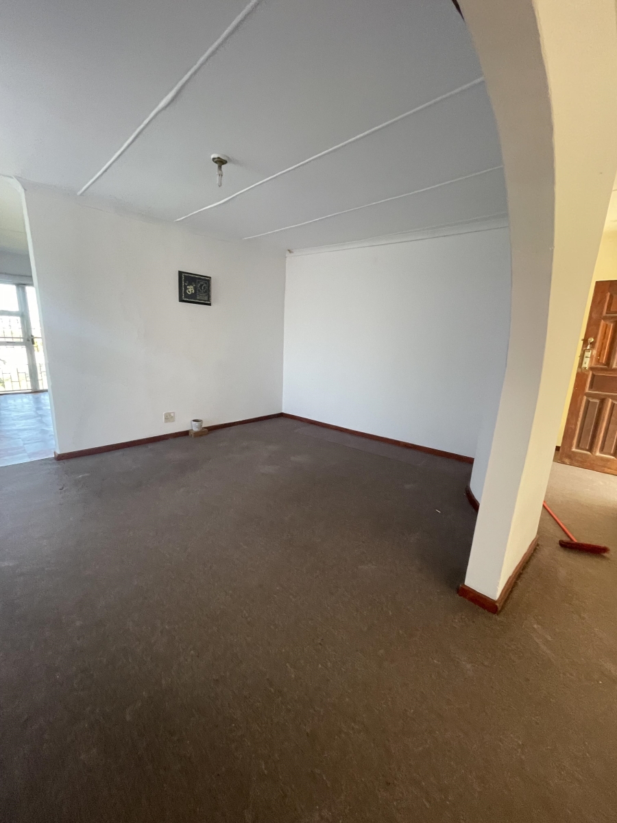 4 Bedroom Property for Sale in Braelyn Eastern Cape